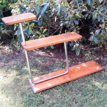 before and after – Functionalist flower stand